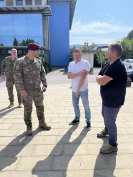 Pomoč pripadnikov SV v občini Ravne po neurju (8)